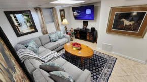 The Cozy Nook Basement Apartment All To Yourself